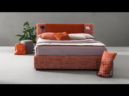 Letto matrimoniale in tessuto con testiera Rift di Bside