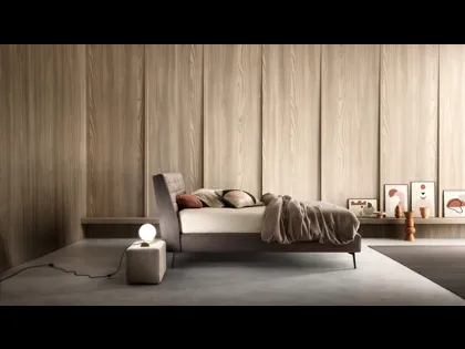 Letto in tessuto imbottito con testiera trapuntata Stick di Bside