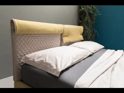 Letto imbottito con testiera reversibile Clip di Bside