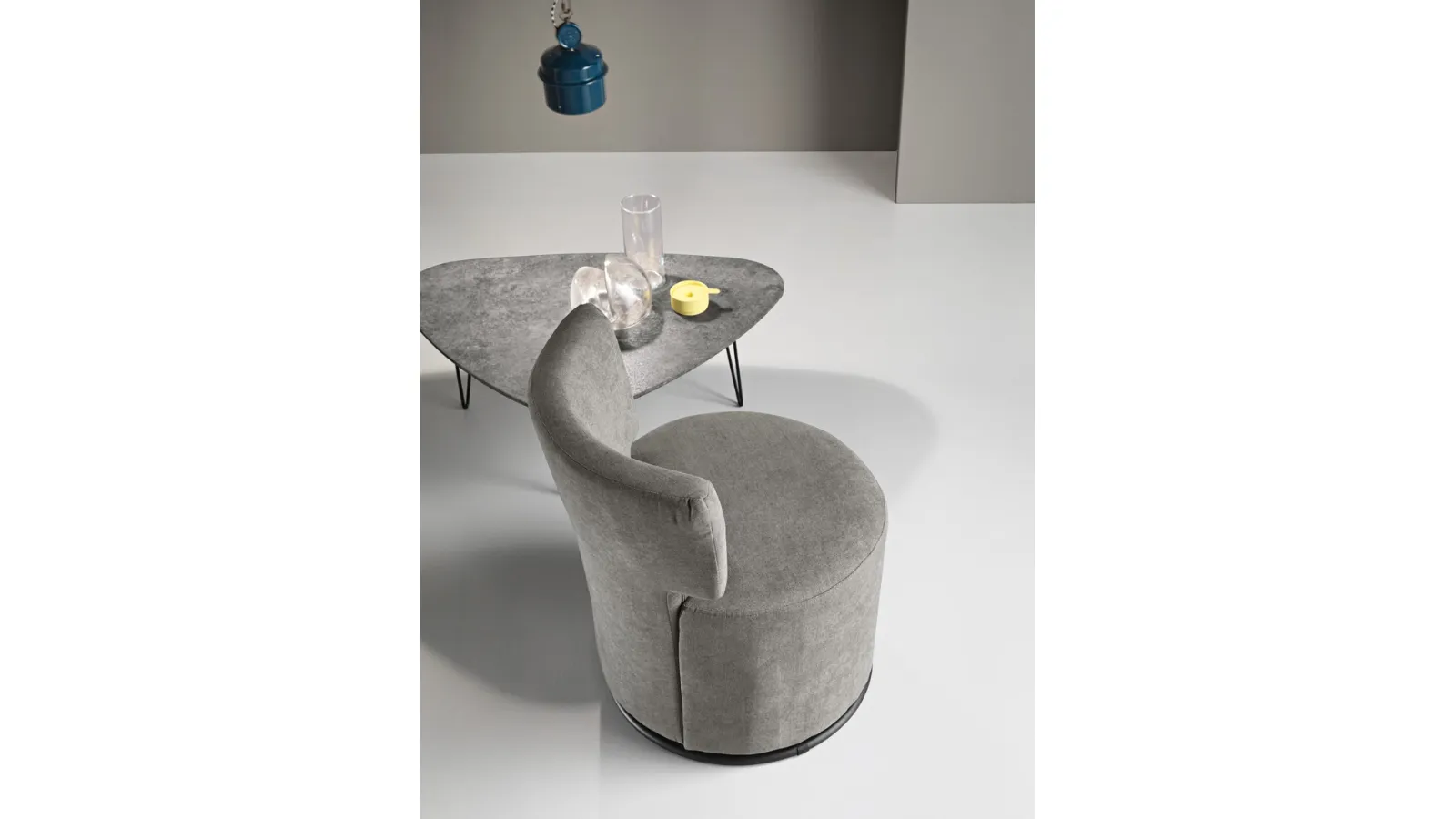 Poltroncina Lorena in tessuto di Ikone Casa