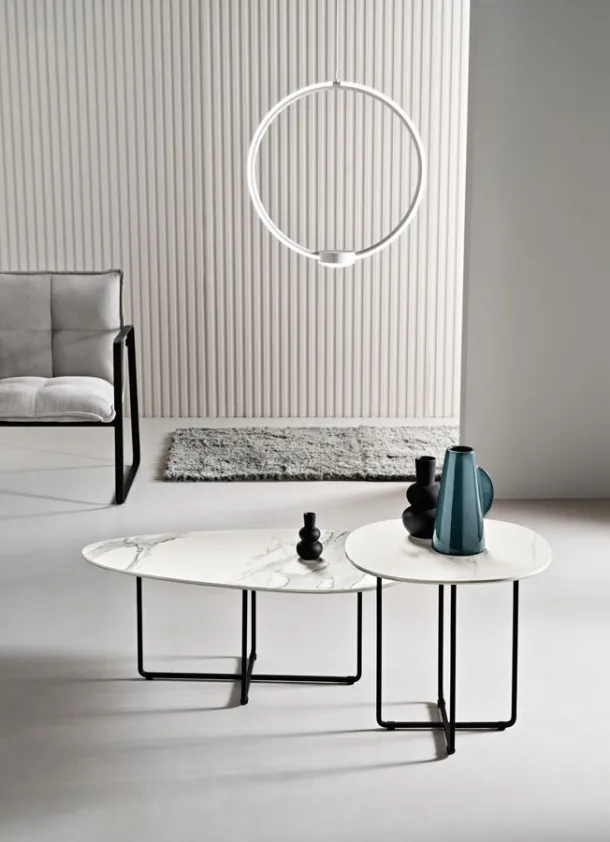 Tavolino in ceramica effetto marmo Ginni di Capodarte