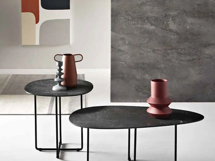 Tavolino in ceramica effetto marmo Ginni di Capodarte