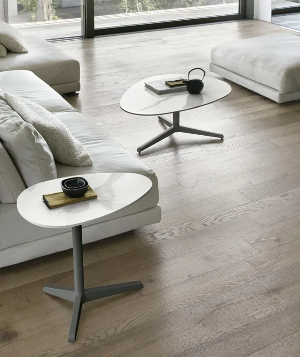 Tavolino Elica con top in gres porcellanato e struttura in metallo verniciato di Target Point