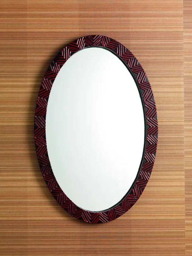 Specchiera Ovale con cornice in legno di Stones