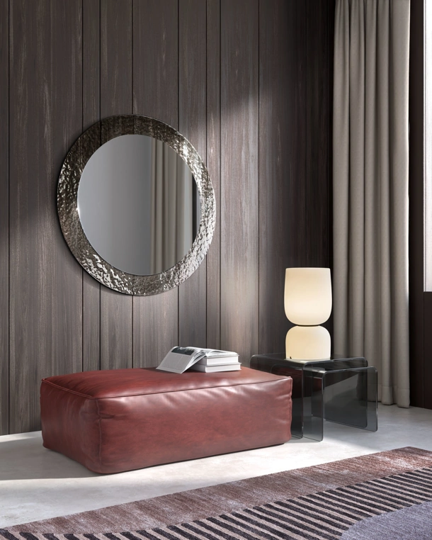 Specchio Iride con cornice in vetro cotto di Stones