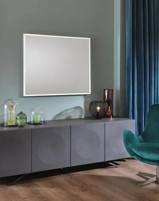 Specchio Lumen con cornice in alluminio di Stones