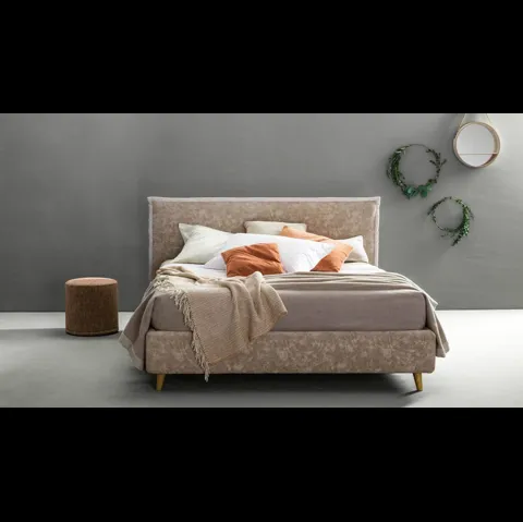 Letto matrimoniale in tessuto con testiera Truss di Bside
