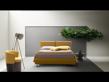 Letto imbottito in tessuto Twist di Bside