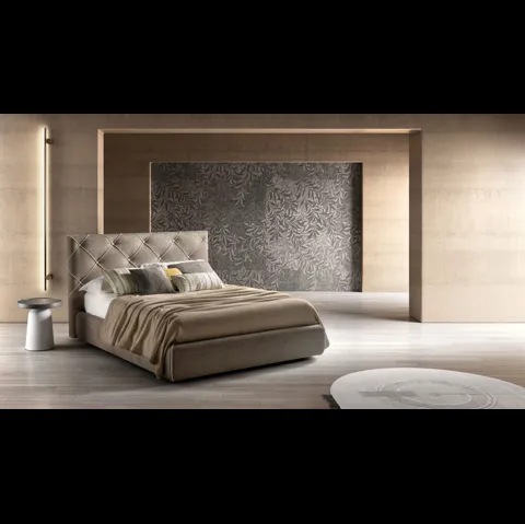 Letto in tessuto con testiera trapuntata lavorazione capitonné Diamond di Bside