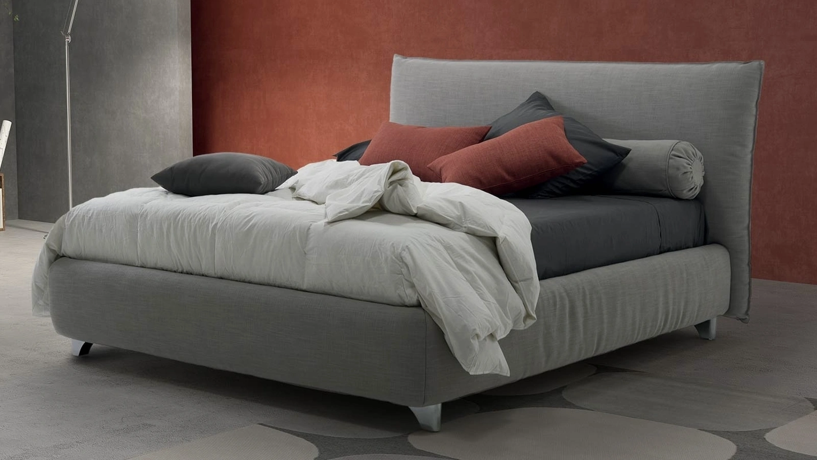 Letto matrimoniale in tessuto imbottito Eden di Rimar