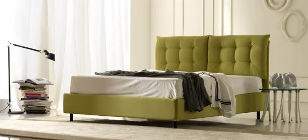 Letto in tessuto imbottito con testiera trapuntata Topazio di Hoppla
