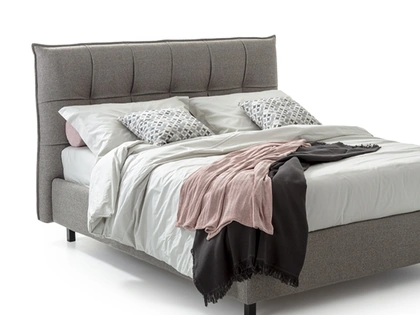 Letto in tessuto imbottito Luis di Rimar