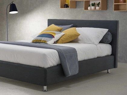 Letto matrimoniale in pelle Nettuno di Rimar