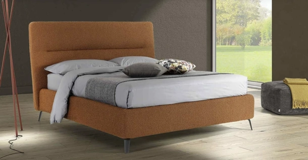 Letto matrimoniale in tessuto Orion di Rimar