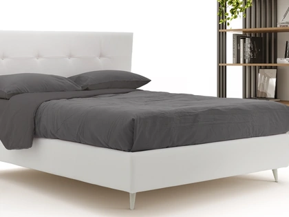 Letto con testiera trapezoidale Praslin di Rimar