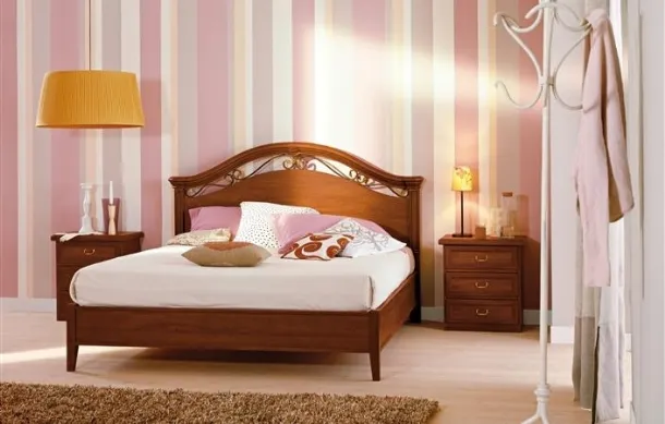 Letto in legno con testiera Giglio di Villanova