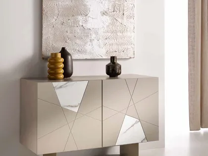 Madia Adel in MDF pantografato con inserti in vetro effetto marmo di Capodarte