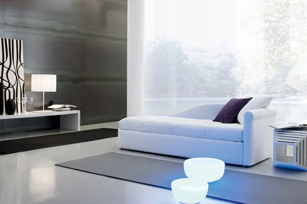 Divano Letto dalle linee essenziali Step di Fabbri Salotti