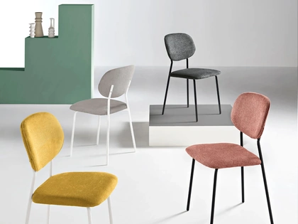 Sedia Ellis in tessuto imbottito di Ikone Casa