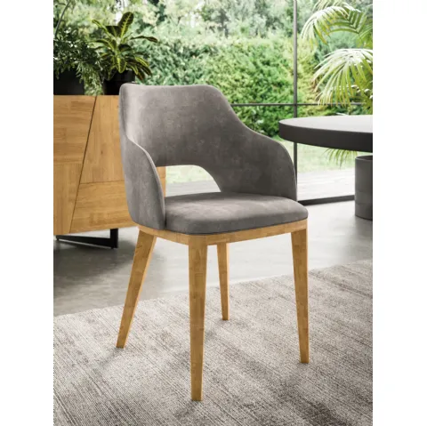 Sedia Diva con gambe in legno di FGF Mobili