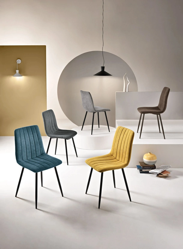 Sedia in tessuto imbottito Kole di Ikone Casa