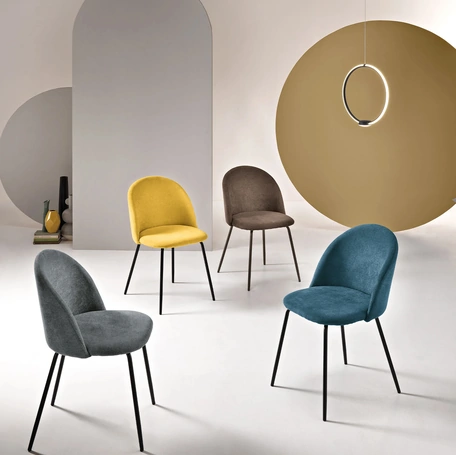 Sedia imbottita Karen di Ikone Casa