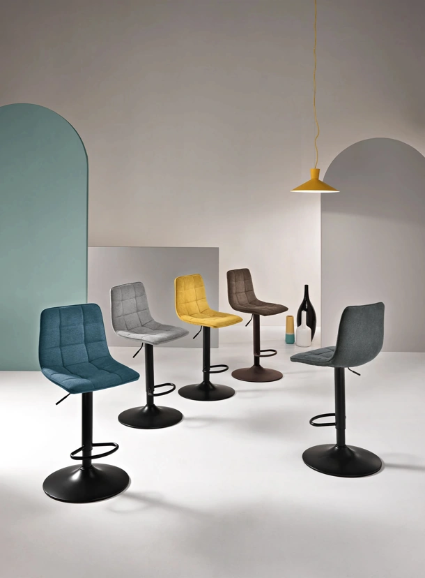 Sgabello imbottito Katerine di Ikone Casa