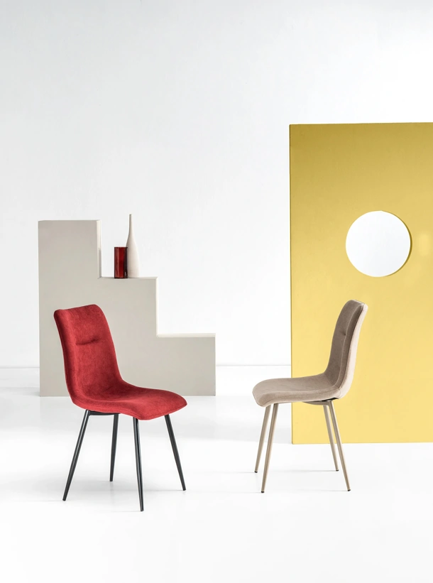 Sedia imbottita Mandy di Ikone Casa