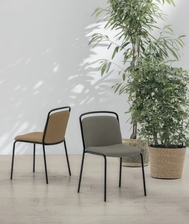 Sedia Yoko di Target Point