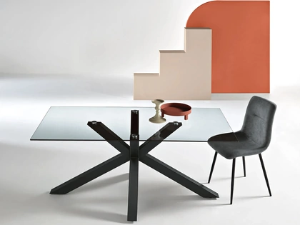 Tavolo in vetro Dante 160 di Ikone Casa