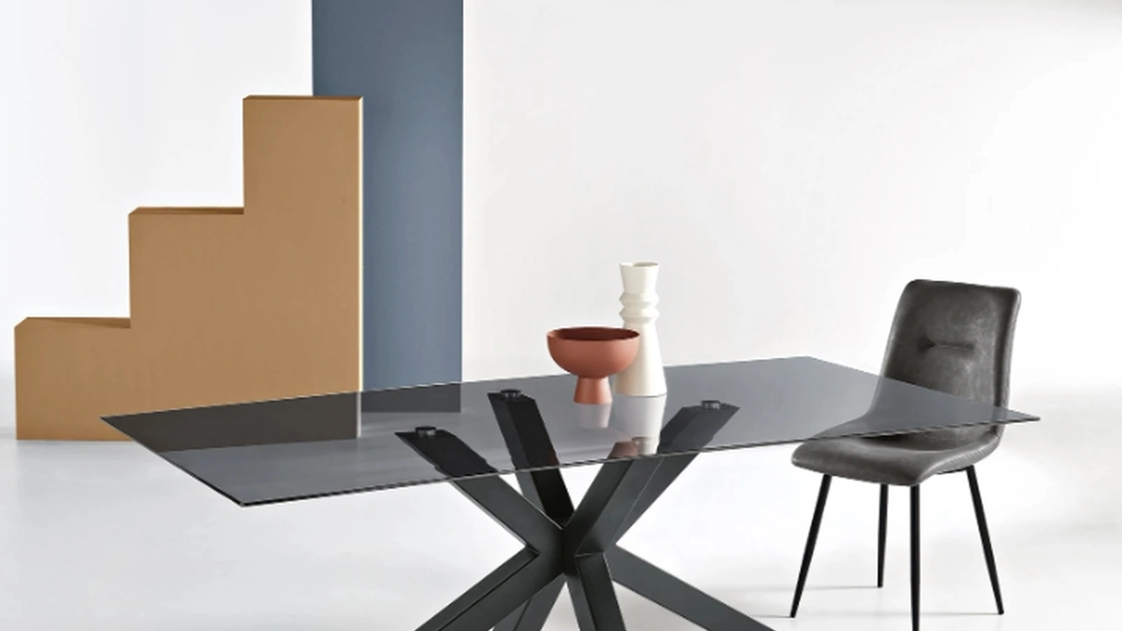 Tavolo in vetro Dante 180 di Ikone Casa