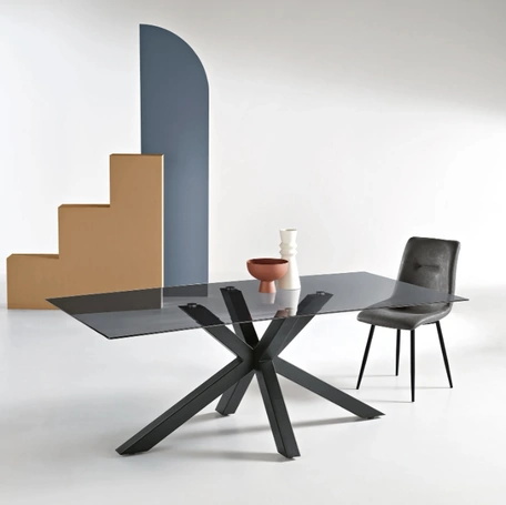 Tavolo in vetro Dante 180 di Ikone Casa