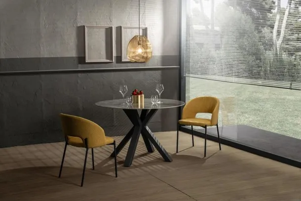 Tavolo rotondo con top in solid ceramic effetto marmo tempratoLoki di Stones
