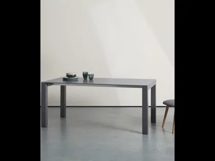 Tavolo Neal in MDF grigio di Stones