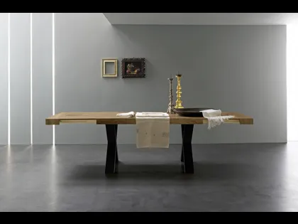 Tavolo allungabile Post in melaminico rovere di Zamagna