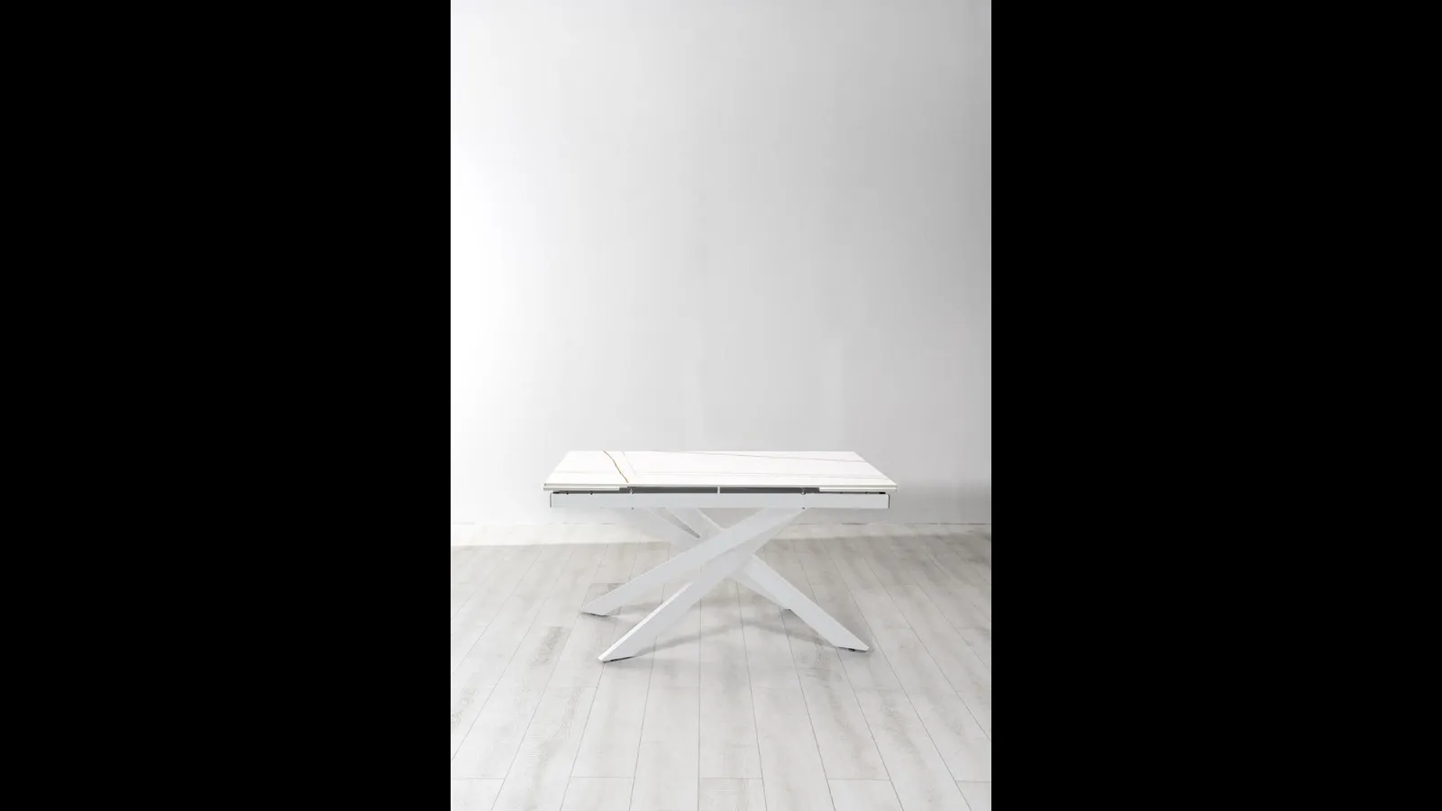 Tavolo allungabile Ares con top in sintered stone di Stones