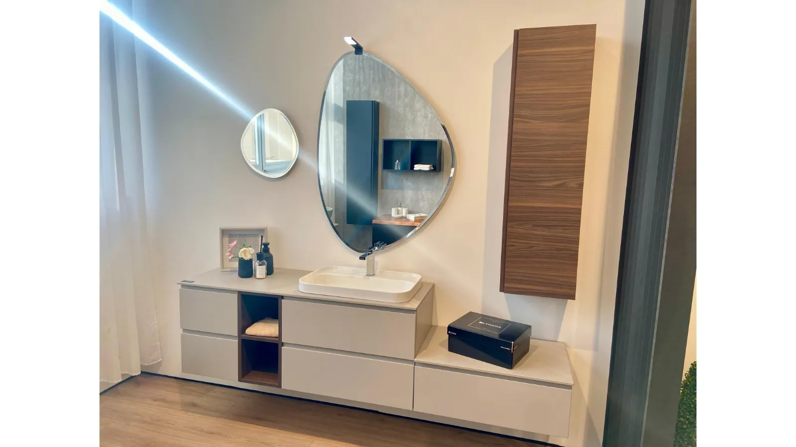 Mobile bagno con top in Neolith