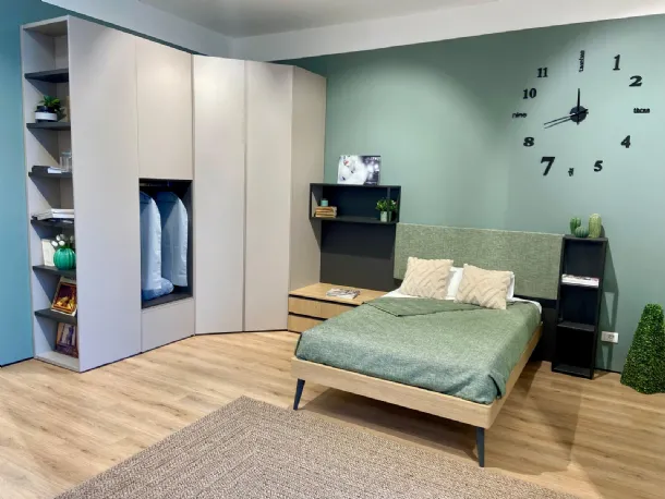 Cameretta con letto una piazza e mezza