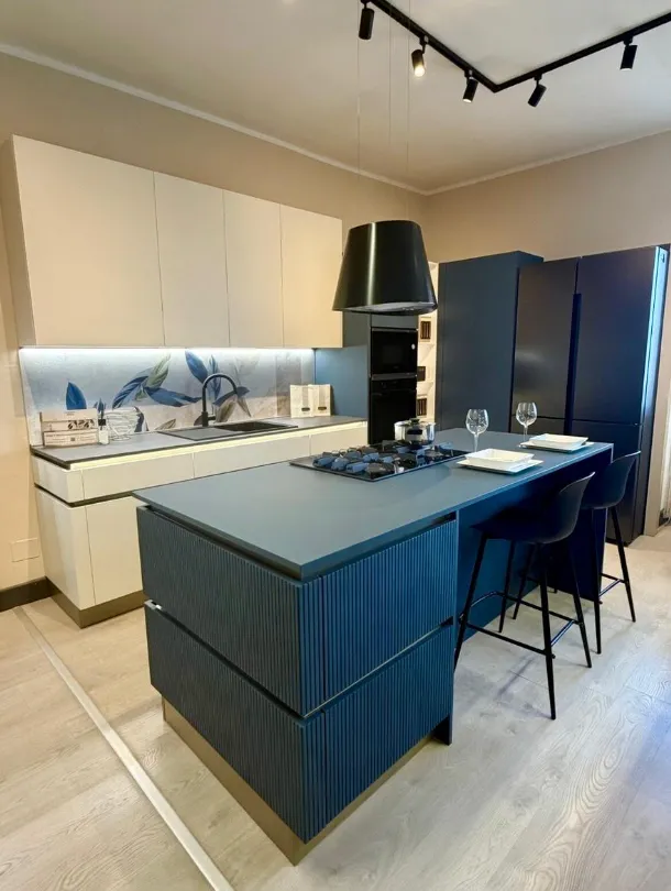 Cucina Creo cannettata laccata blu shaba