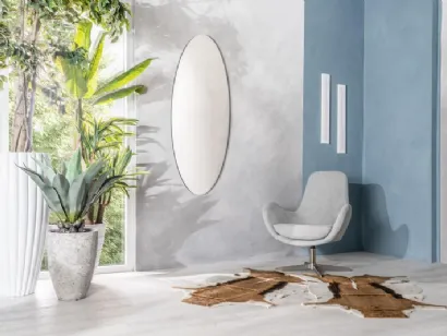 Specchio Cassandra con cornice in MDF color argento di Stones