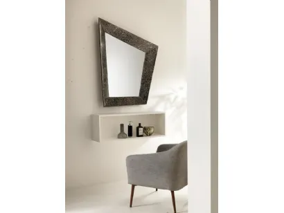 Specchio Diamond con rivestimento della cornice in tessere di pietra fossile di Stones