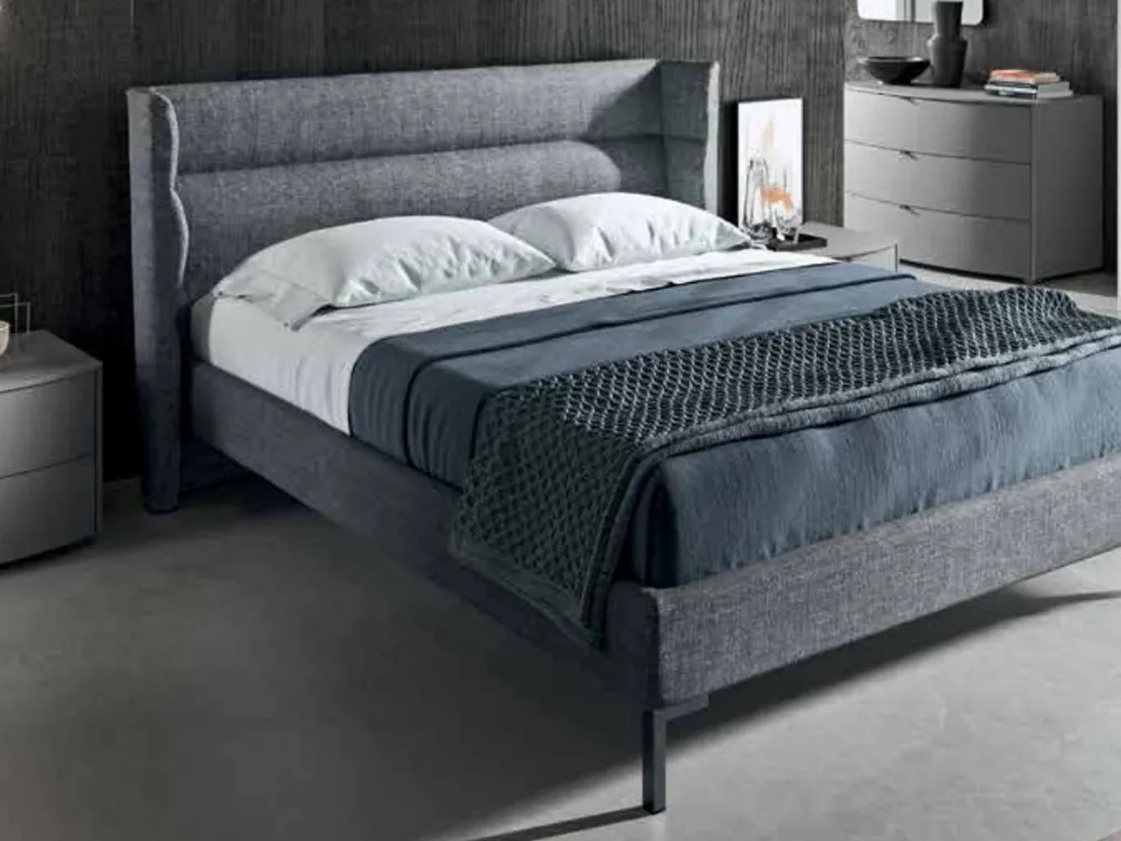 Letto imbottito in tessuto con testiera Fold di Mab