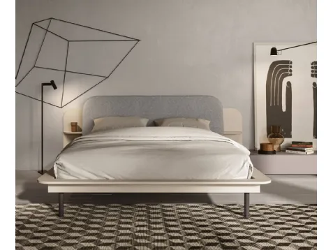 Letto in laccato opaco con testiera in tessuto Secret di Mab