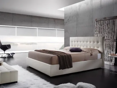 Letto in pelle dal design elegante Sirius di Fabbri Salotti