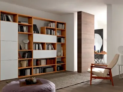 Libreria a muro in legno e laccato bianco opaco Mixer CM28 di FGF Mobili