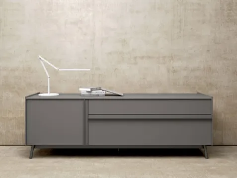 Madia dal design moderno e semplice in laccato opaco di Mab