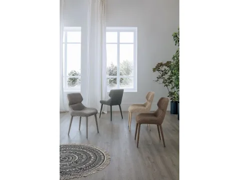 Sedia Detroit imbottita e interamente rivestita in tessuto Soft-Touch vintage di Target Point