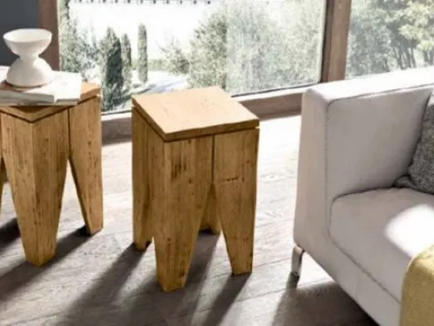 Sgabello in legno massiccio anche con funzione di tavolino E86C di FGF Mobili