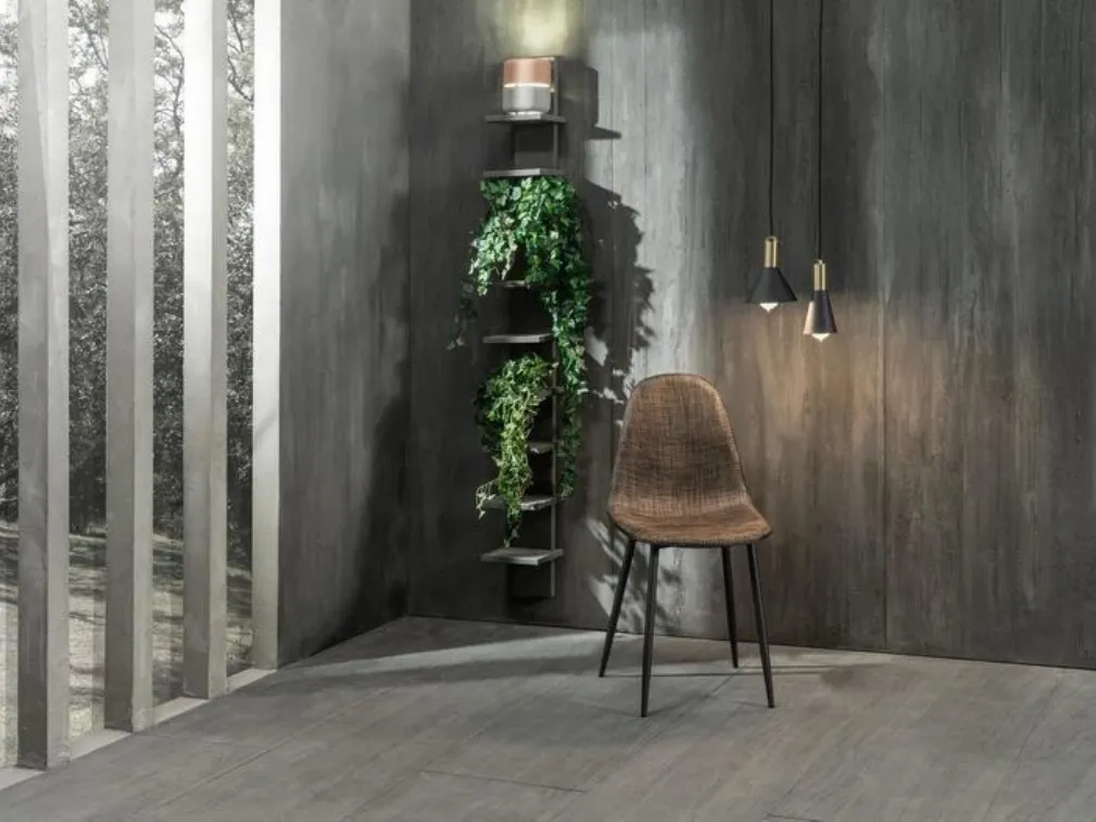 Sedia Martina rivestita in similrattan imbottito di Stones