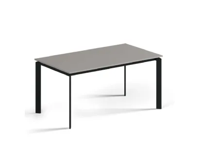 Tavolo allungabile con piano in laminato e struttura in metallo brunito Daniel di Orme